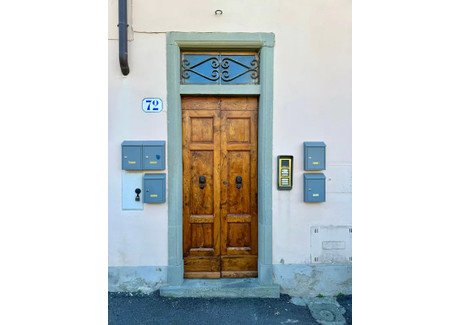 Mieszkanie do wynajęcia - Via Cammillo Barni Florence, Włochy, 70 m², 2196 USD (8434 PLN), NET-99496351