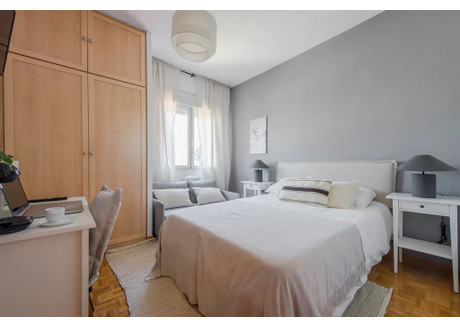 Mieszkanie do wynajęcia - Avenida del Llano Castellano Madrid, Hiszpania, 150 m², 712 USD (2910 PLN), NET-99570183