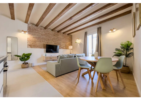 Mieszkanie do wynajęcia - Carrer de Sant Antoni Abat Barcelona, Hiszpania, 60 m², 1769 USD (7233 PLN), NET-99570194