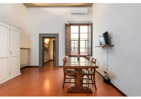 Mieszkanie do wynajęcia - Via dei Servi Florence, Włochy, 40 m², 1870 USD (7611 PLN), NET-99594260