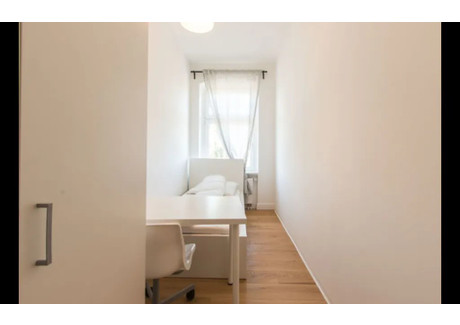 Mieszkanie do wynajęcia - Schulstraße Berlin, Niemcy, 116 m², 757 USD (2930 PLN), NET-99622322