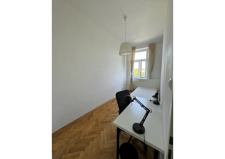 Mieszkanie do wynajęcia - Breitenfurter Straße Vienna, Austria, 72 m², 485 USD (2011 PLN), NET-99726768