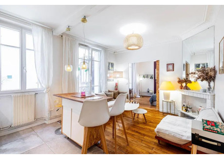 Mieszkanie do wynajęcia - Rue d'Orsel Paris, Francja, 45 m², 3723 USD (14 261 PLN), NET-99726832