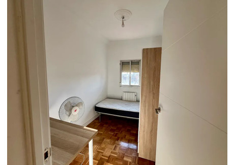 Mieszkanie do wynajęcia - V.C. Puente de Vallecas - A Madrid, Hiszpania, 55 m², 574 USD (2204 PLN), NET-99752939