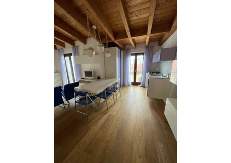 Mieszkanie do wynajęcia - Via Caccialepori Milan, Włochy, 66 m², 1856 USD (7610 PLN), NET-99752987