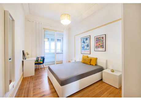 Dom do wynajęcia - Avenida Álvares Cabral Lisbon, Portugalia, 15 m², 876 USD (3583 PLN), NET-99753032