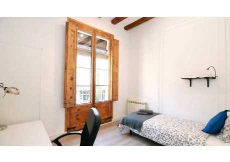 Mieszkanie do wynajęcia - Carrer del Pas de l'Ensenyança Barcelona, Hiszpania, 200 m², 776 USD (3221 PLN), NET-99772882