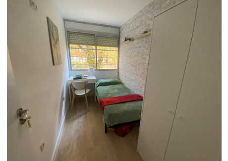 Dom do wynajęcia - Calle del Corregidor Señor de la Elipa Madrid, Hiszpania, 45 m², 409 USD (1708 PLN), NET-99806053