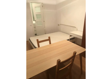 Mieszkanie do wynajęcia - Carrer d'Àvila Barcelona, Hiszpania, 95 m², 655 USD (2626 PLN), NET-99942562