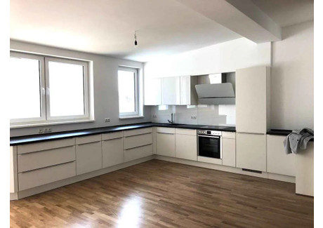 Mieszkanie do wynajęcia - Rembrandtstraße Berlin, Niemcy, 230 m², 1007 USD (3895 PLN), NET-99958619