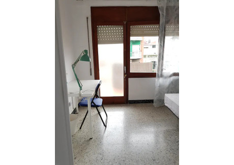 Mieszkanie do wynajęcia - Carrer de la Indústria Barcelona, Hiszpania, 90 m², 599 USD (2450 PLN), NET-90205938