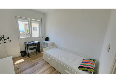 Mieszkanie do wynajęcia - Rua das Arroteias Gondomar, Portugalia, 120 m², 391 USD (1624 PLN), NET-92742212