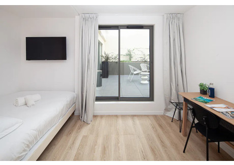 Mieszkanie do wynajęcia - Rue Washington Paris, Francja, 22 m², 3354 USD (13 516 PLN), NET-92839899