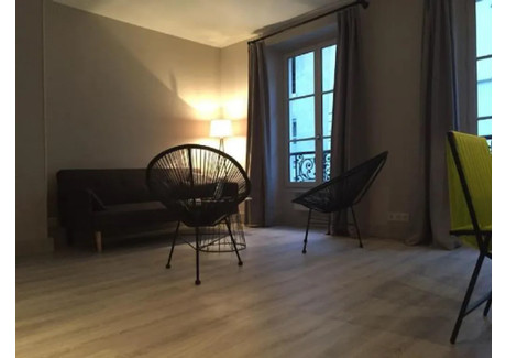 Mieszkanie do wynajęcia - Rue Ferdinand Duval Paris, Francja, 40 m², 1297 USD (5108 PLN), NET-93199977