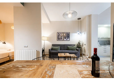 Mieszkanie do wynajęcia - Carrer de Fernández Duró Barcelona, Hiszpania, 25 m², 2152 USD (8264 PLN), NET-93278415