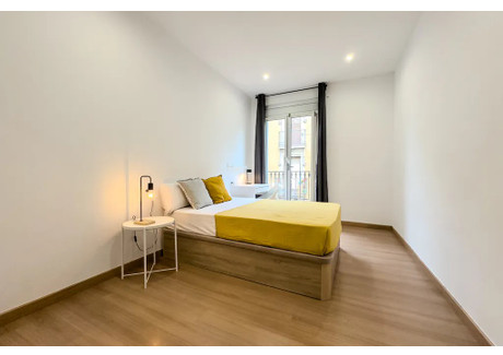 Mieszkanie do wynajęcia - Carrer Nou de la Rambla Barcelona, Hiszpania, 70 m², 626 USD (2599 PLN), NET-93308236