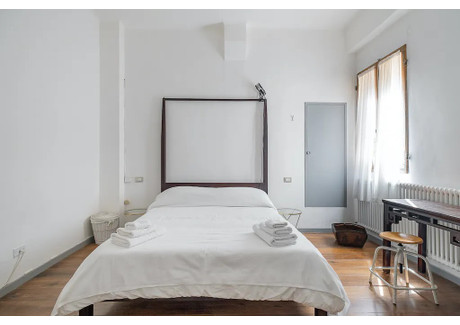 Mieszkanie do wynajęcia - Via del Pratello Bologna, Włochy, 40 m², 1391 USD (5632 PLN), NET-93492863