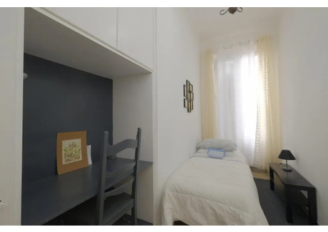 Mieszkanie do wynajęcia - Via Catania Rome, Włochy, 80 m², 648 USD (2649 PLN), NET-93614124