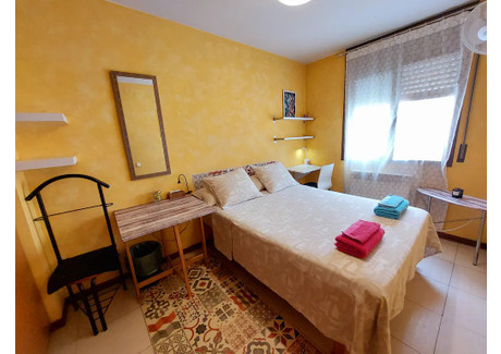Mieszkanie do wynajęcia - Carrer de l'Aurora Barcelona, Hiszpania, 80 m², 856 USD (3374 PLN), NET-93874214