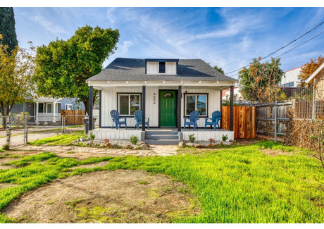 Dom na sprzedaż - 4004 41st Street Sacramento, Usa, 102,19 m², 399 900 USD (1 627 593 PLN), NET-102938541