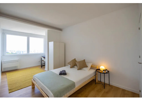 Mieszkanie do wynajęcia - Praça Bernardo Santareno Lisbon, Portugalia, 120 m², 621 USD (2578 PLN), NET-100169263