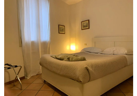 Mieszkanie do wynajęcia - Piazza di Porta San Vitale Bologna, Włochy, 55 m², 2357 USD (9852 PLN), NET-100793404