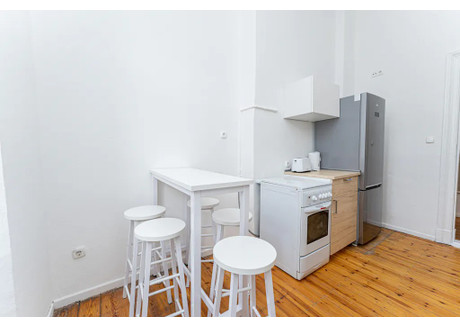 Mieszkanie do wynajęcia - Kantstraße Berlin, Niemcy, 99 m², 708 USD (2770 PLN), NET-65794931