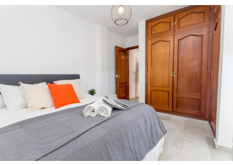 Mieszkanie do wynajęcia - Calle Martínez de la Rosa Málaga, Hiszpania, 110 m², 576 USD (2354 PLN), NET-94103669