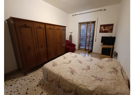 Mieszkanie do wynajęcia - Via Laterina Rome, Włochy, 136 m², 552 USD (2258 PLN), NET-94288608