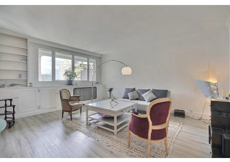 Mieszkanie do wynajęcia - Rue Saint-Charles Paris, Francja, 66 m², 2350 USD (9026 PLN), NET-94500533