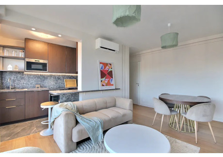 Mieszkanie do wynajęcia - Rue Saint-Charles Paris, Francja, 68 m², 3977 USD (16 028 PLN), NET-94701823