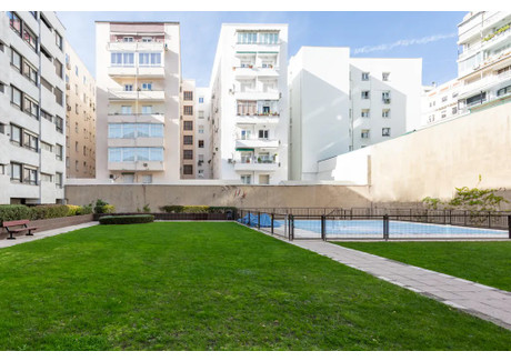 Mieszkanie do wynajęcia - Calle de Zurbano Madrid, Hiszpania, 81 m², 4762 USD (18 761 PLN), NET-94789005