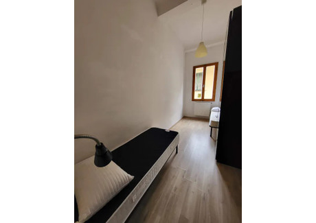 Mieszkanie do wynajęcia - Via di Mezzo Florence, Włochy, 130 m², 336 USD (1325 PLN), NET-94984495