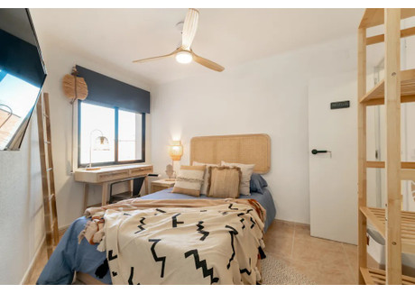 Mieszkanie do wynajęcia - Carrer dels Agudells Barcelona, Hiszpania, 75 m², 744 USD (2967 PLN), NET-95247909