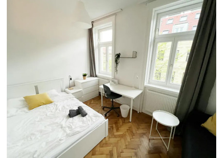 Mieszkanie do wynajęcia - Neustiftgasse Vienna, Austria, 60 m², 708 USD (2841 PLN), NET-95993667