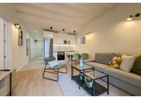Mieszkanie do wynajęcia - Carrer de Sant Antoni Abat Barcelona, Hiszpania, 52 m², 1661 USD (6545 PLN), NET-96018325