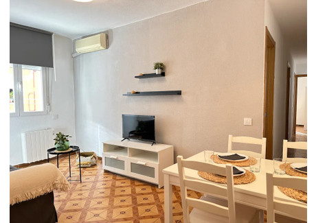 Mieszkanie do wynajęcia - Calle de Julia Nebot Madrid, Hiszpania, 63 m², 1434 USD (5505 PLN), NET-96810606