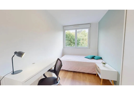 Mieszkanie do wynajęcia - Rue de Saint-Cyr Lyon, Francja, 87 m², 535 USD (2165 PLN), NET-97197925