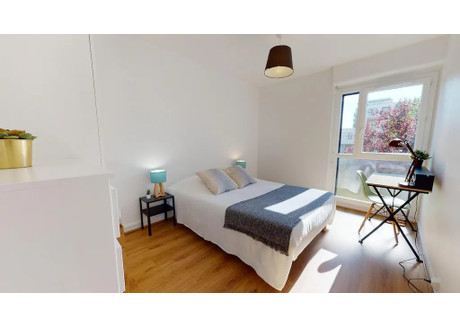 Mieszkanie do wynajęcia - Avenue Auguste Blanqui Villeurbanne, Francja, 80 m², 592 USD (2387 PLN), NET-97349813