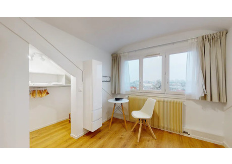 Mieszkanie do wynajęcia - Rue des Fossillons Bagnolet, Francja, 240 m², 1041 USD (3996 PLN), NET-98258444