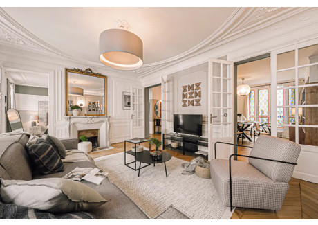 Mieszkanie do wynajęcia - Rue Duperré Paris, Francja, 129 m², 7049 USD (28 337 PLN), NET-98668103