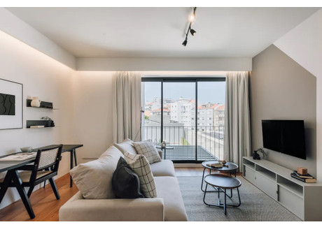 Mieszkanie do wynajęcia - Avenida Casal Ribeiro Lisbon, Portugalia, 74 m², 3768 USD (14 469 PLN), NET-98697879