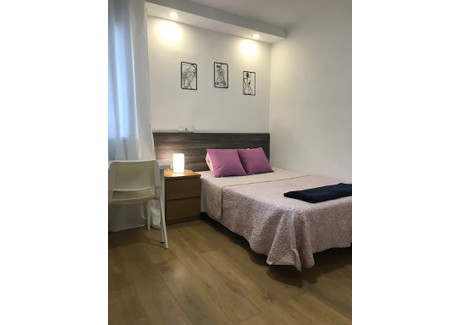 Mieszkanie do wynajęcia - Calle de Víctor Manuel III Madrid, Hiszpania, 80 m², 564 USD (2260 PLN), NET-99188383