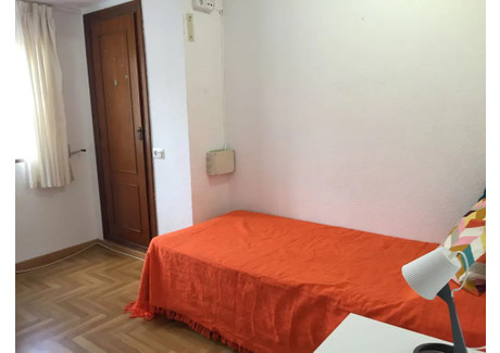 Mieszkanie do wynajęcia - Carrer del Poeta Artola Valencia, Hiszpania, 200 m², 351 USD (1374 PLN), NET-90195826