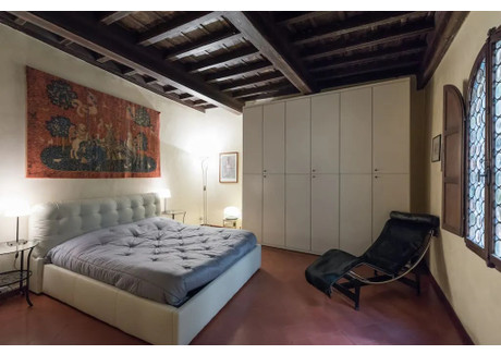 Mieszkanie do wynajęcia - Piazza dei Pitti Florence, Włochy, 90 m², 1985 USD (7622 PLN), NET-90195913