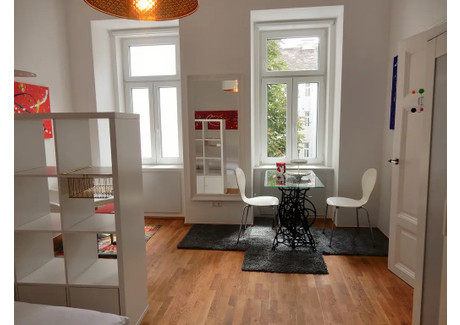 Mieszkanie do wynajęcia - Stolzenthalergasse Vienna, Austria, 30 m², 1060 USD (4260 PLN), NET-90196178