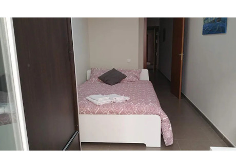 Mieszkanie do wynajęcia - Carrer de l'Hospital Barcelona, Hiszpania, 90 m², 568 USD (2198 PLN), NET-90198185