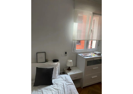 Mieszkanie do wynajęcia - Calle Acuerdo Madrid, Hiszpania, 90 m², 615 USD (2514 PLN), NET-90198942