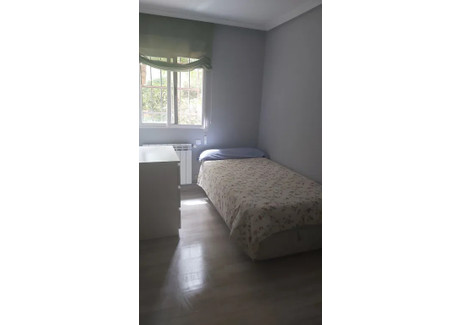 Mieszkanie do wynajęcia - Calle Telémaco Madrid, Hiszpania, 75 m², 541 USD (2132 PLN), NET-90204045