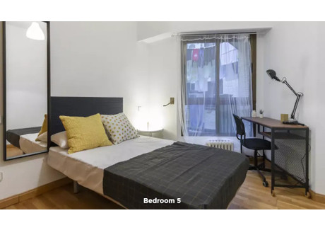 Mieszkanie do wynajęcia - Calle de Cáceres Madrid, Hiszpania, 130 m², 713 USD (2810 PLN), NET-90204400